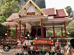 ศาลเจ้าพ่อพะวอ🙏
