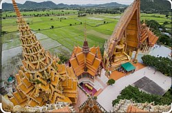 วัดถ้ำเขาน้อย🙏
